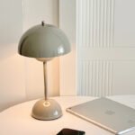 Vintage Flower Bud Desk Lamp, Study Atmosphere, Wireless Charging, Bedroom Bedside Small Desk Lamp - Image 2